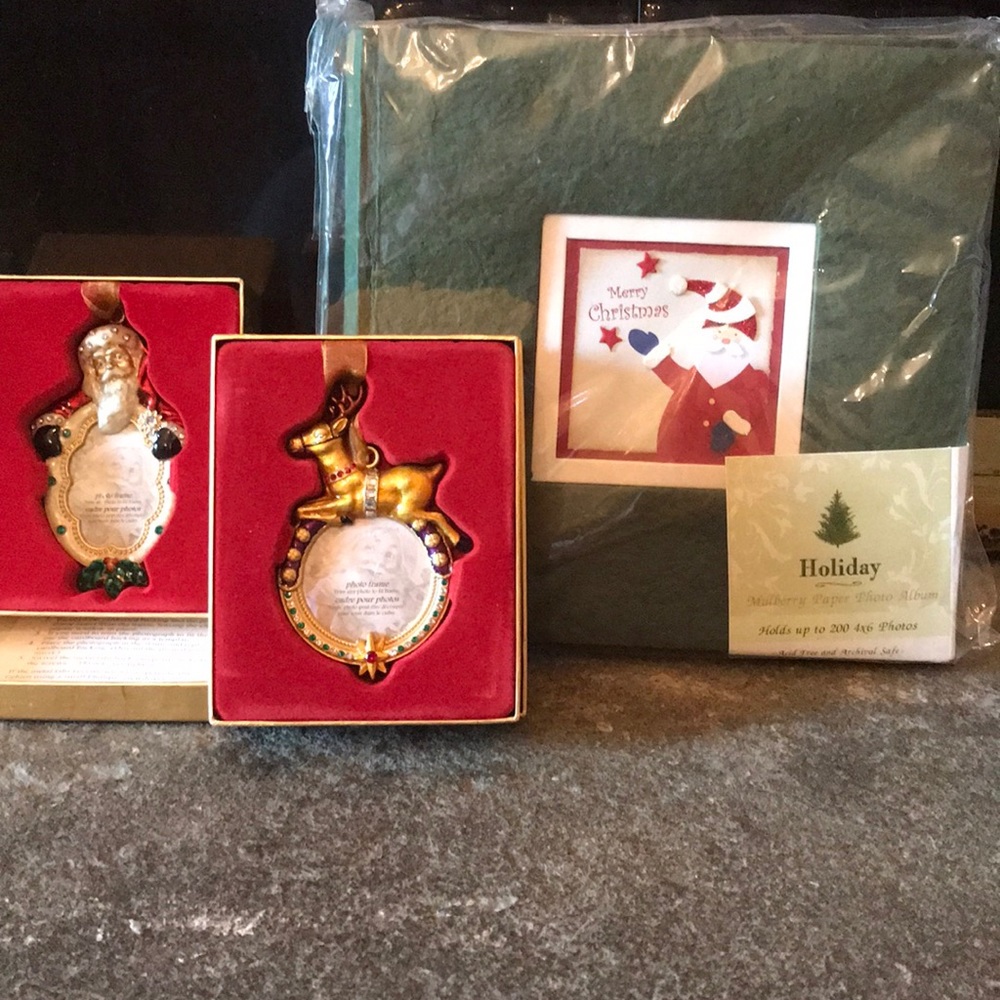 Christmas photo album and 2 picture treeornaments